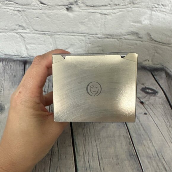 New Olay Bright Eyes Cream Wrinkles Puffy Dark Circles  0.4 Oz - Picture 2 of 3